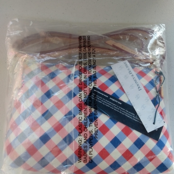 Brand New Rare Dooney & Bourke Crossbody - Picture 4 of 5